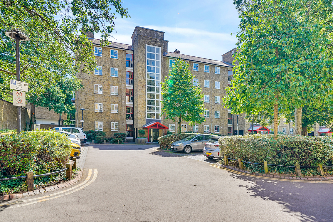 Delivery of Capital Works at Esher Gardens