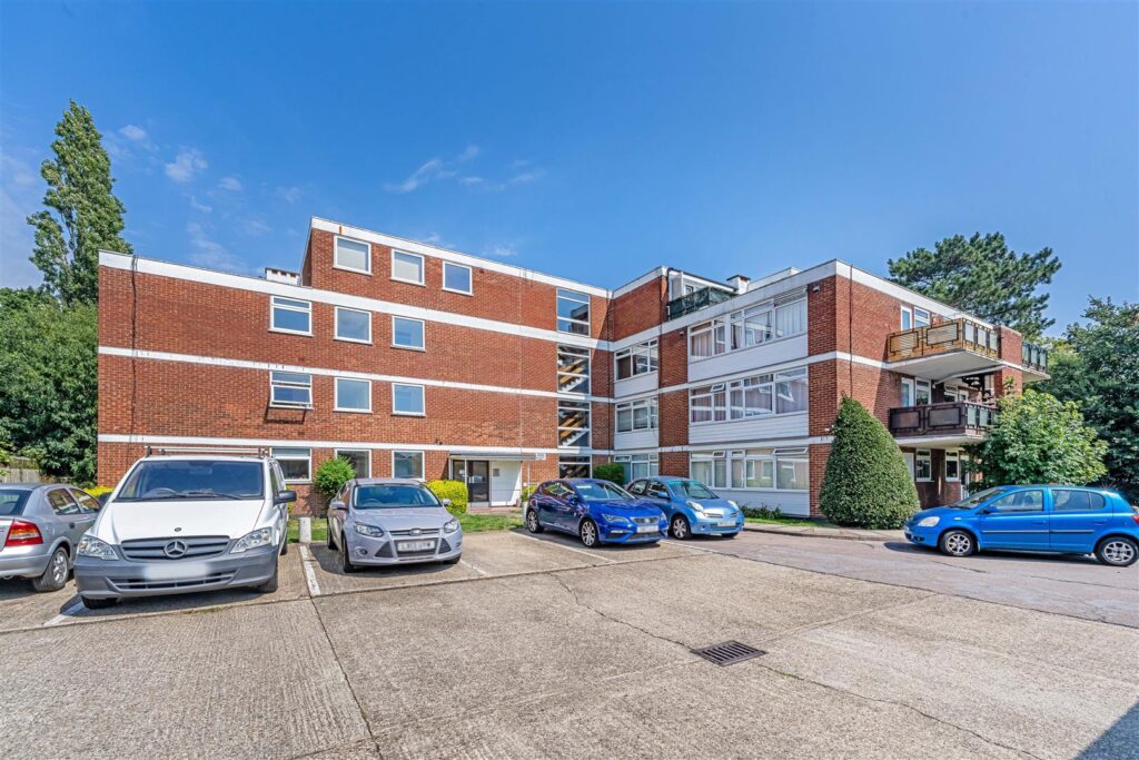 Viking Court, Hampton, TW12