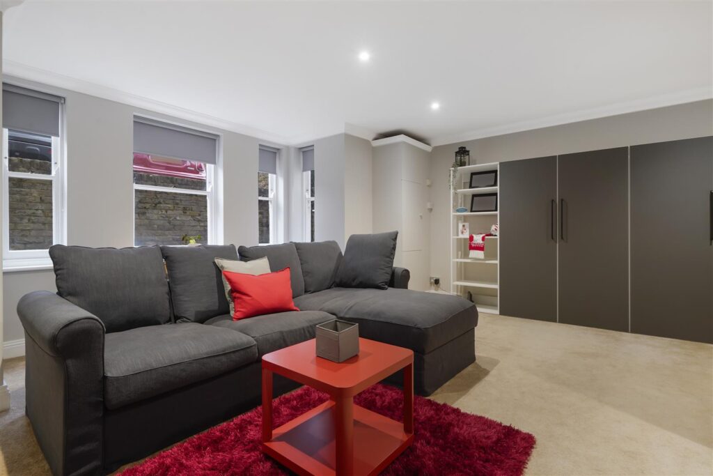 Waldegrave Park, Twickenham, TW1