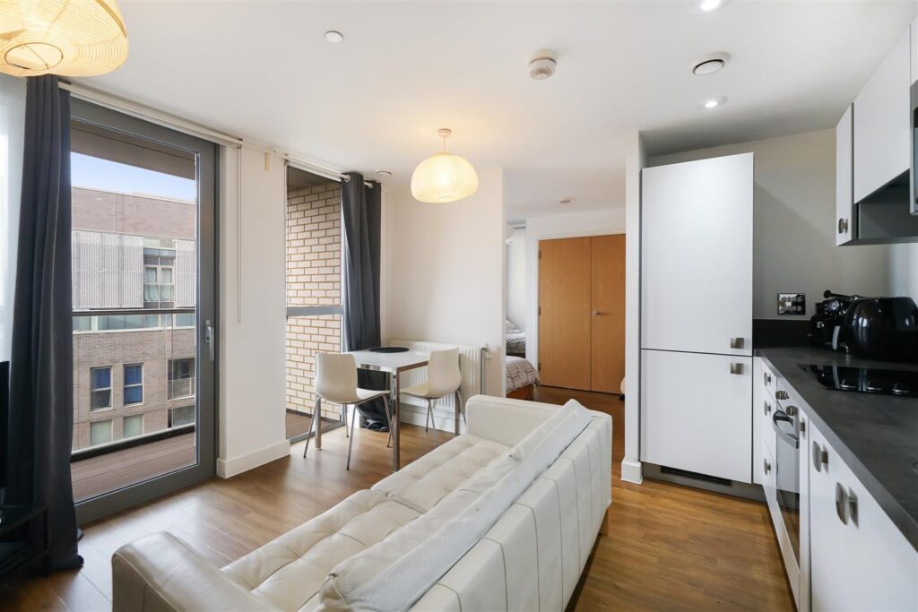 Venice Corte, Lewisham, SE13