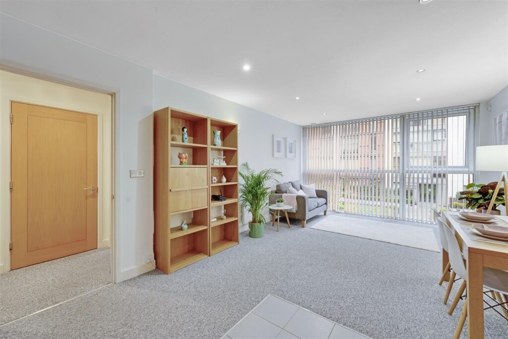 Baltic Apartments, Royal Victoria Dock, E16