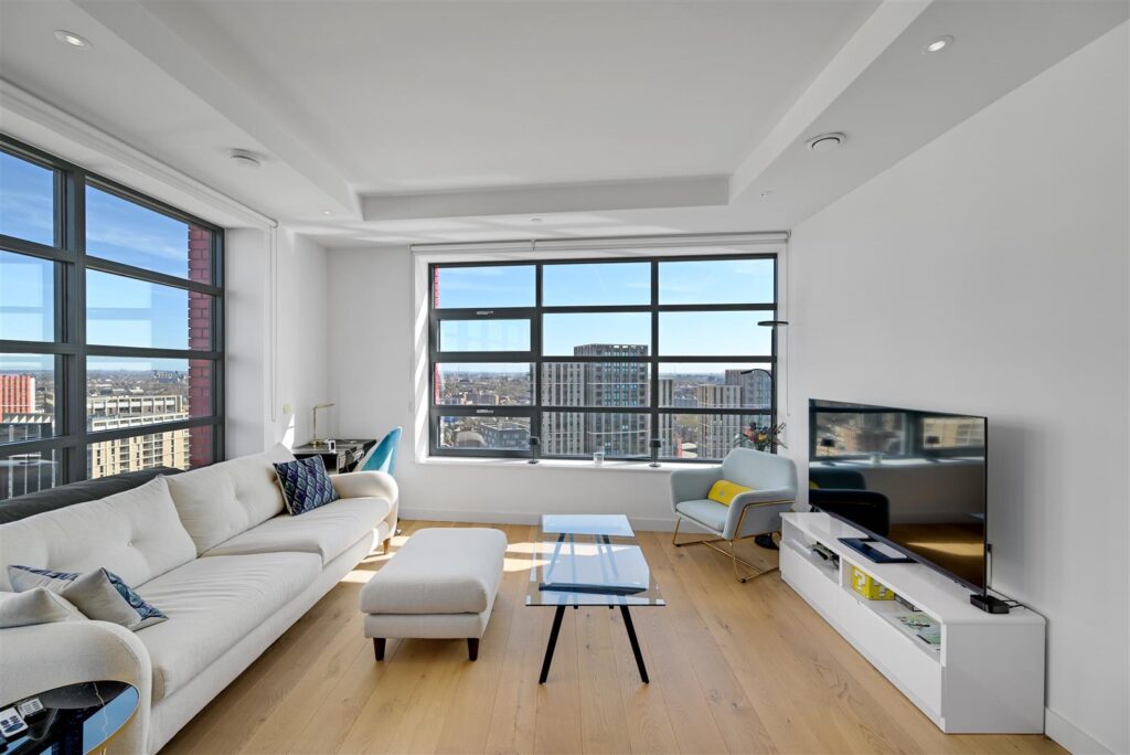 Defoe House, London City Island, E14