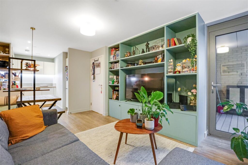 Roma Corte, Lewisham, SE13