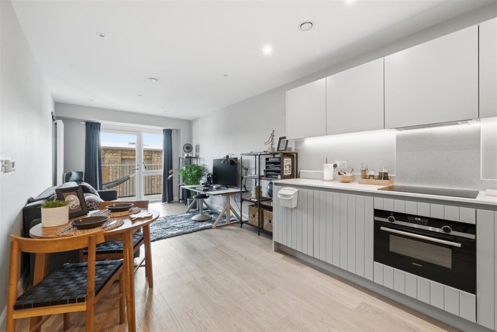 Botanist House, Royal Victoria Dock, E16