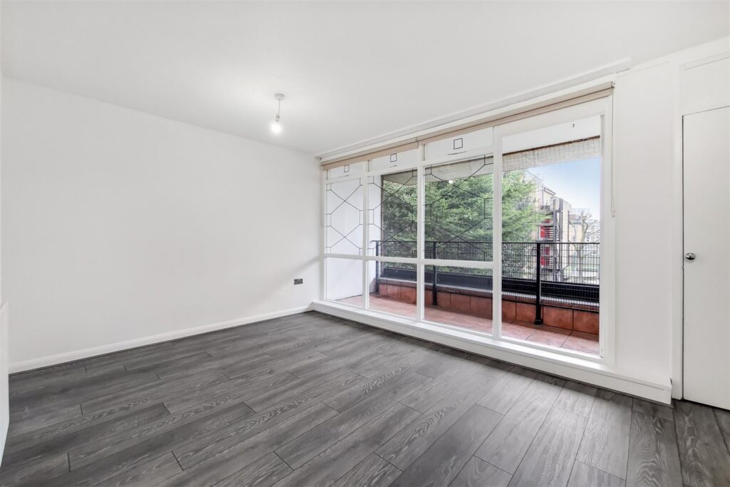 Kildare Walk, Poplar, E14